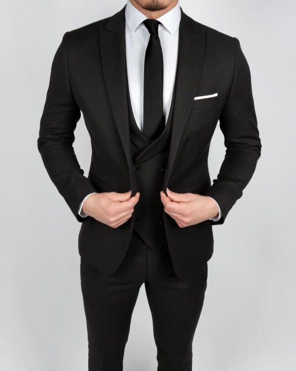 “Elegant Essentials: 3-Piece Suit Collection” - Image 3